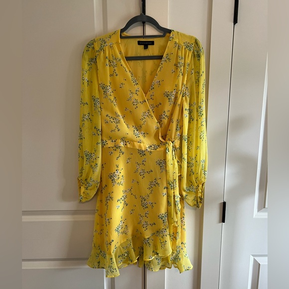 Banana Republic Dresses & Skirts - Banana Republic Wrap Dress